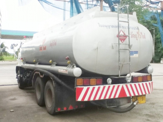 ขายรถบรรทุกน้ำมัน
