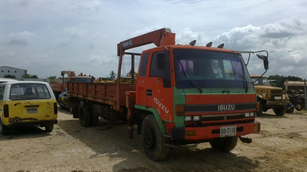 ขายรถ6ล้อเฮี้ยบเครน 4.5ตัน ยาว 7 เมตร