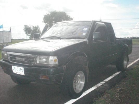 ขายด่วน ISUZU มังกรทอง หน้าย้อยปี38ครับ