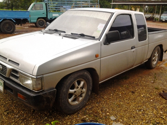 Nissan Big M 2.7 ฝาแดง จอโค้งปี 40 เพาเวอร Nissan Big M 2.7 ฝาแดง จอโค้งปี 40 เพาเวอร