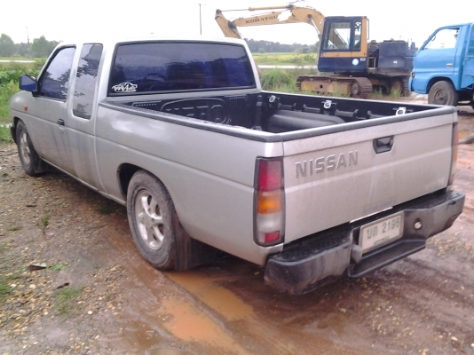 Nissan Big M 2.7 ฝาแดง จอโค้งปี 40 เพาเวอร Nissan Big M 2.7 ฝาแดง จอโค้งปี 40 เพาเวอร