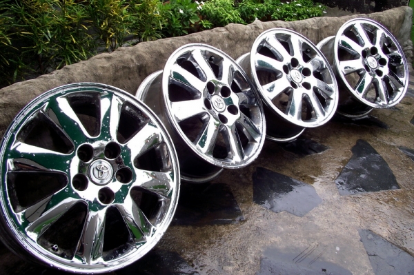 ขายล้อขอบ 16 สักชุดครับ