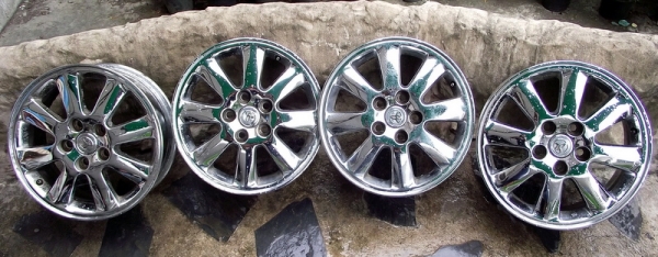 ขายล้อขอบ 16 สักชุดครับ