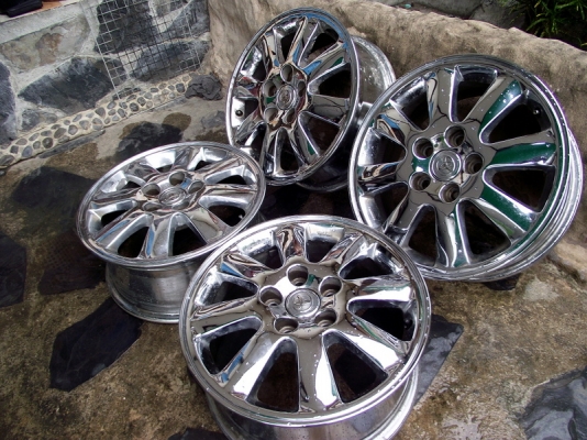 ขายล้อขอบ 16 สักชุดครับ