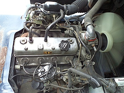 ขายรถยกโตโยต้า 2 ตัน รุ่น5 เครื่องเบนซิน   กระบอกคู่  เสาสูง 3 เมตร  ยางตัน พวงมาลัยเพาเว่อร์  สีเดิมจากนอก นำเข้าจากญี่ปุ่น ใช้งานได้ทันที