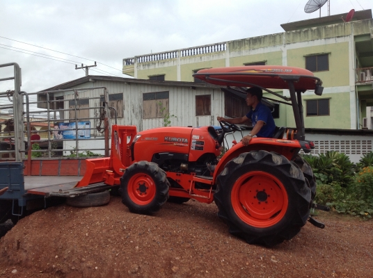 ปัญญาแทรคเตอร์มาแล้ว...จัดมา นางฟ้า คูโบต้า L3608  ใบมีดคานล่าง จัดส่ง นครสวรรค์คับ