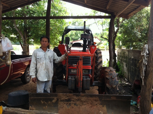 ขายด่วน !! รถไถ KUBOTA รุ่น M9000 พร้อมอุปกรณ์เสริม 680,000 บาท สภาพดีพร้อมใช้งาน ขายด่วน !! รถไถ KUBOTA รุ่น M9000 พร้อมอุปกรณ์เสริม 680,000 บาท สภาพดีพร้อมใช้งาน