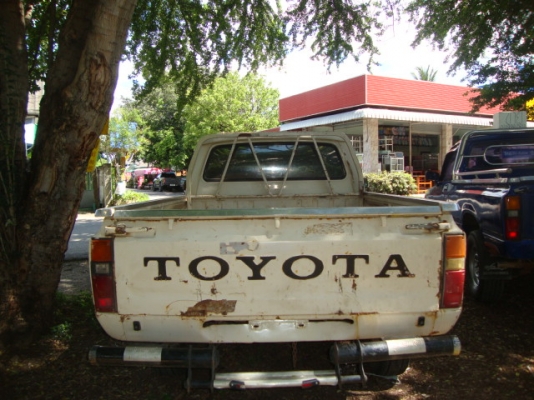 TOYOTA LN30 เครื่องฟิตใหม่ สภาพเดิมๆแห้งๆ ทบ.57