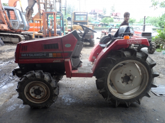 MITSUBISHI   MT20  4WD