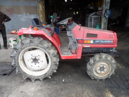 MITSUBISHI   MT20  4WD