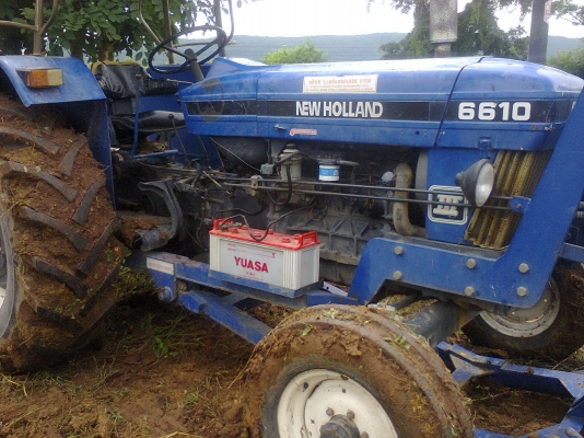 -ขายรถไถ ฟอร์ด6610เสื้อลาย สภาพเดิม สวยมาก ชั่วโมงงานน้อย