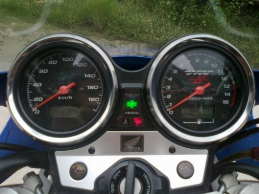 ....... ขาย cb400 sf vtec 2 ทะเบียน โอน ท่อสูตร Moriwaki ขาย 135,000 บาท ....... ขาย cb400 sf vtec 2 ทะเบียน โอน ท่อสูตร Moriwaki ขาย 135,000 บาท