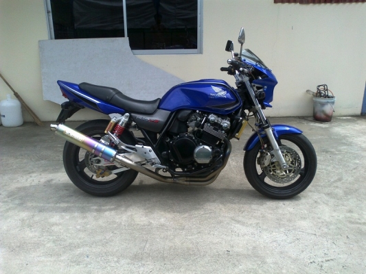 ....... ขาย cb400 sf vtec 2 ทะเบียน โอน ท่อสูตร Moriwaki ขาย 135,000 บาท ....... ขาย cb400 sf vtec 2 ทะเบียน โอน ท่อสูตร Moriwaki ขาย 135,000 บาท
