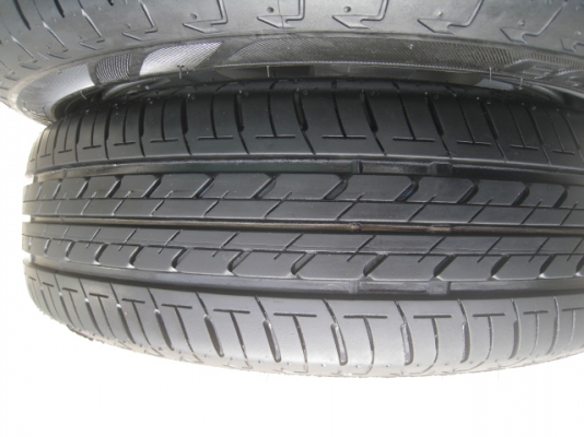 ขายล้อแม็ก Vigo TRD ป้ายแดง 16"x6.5" et40 5รู114.3 + ยาง Bridgestone Duravis r611 215/65r16 สัปดาห์ 21 ปี13 สีหน้ายางเห็นชัด 2 เส้นอีก 2 เส้นเห็นบ้างเล็กน้อยครับ ตุ่มหน้ายางมีทุกเส้นครับ  สนใจติดต่อเล็กคลองสามครับ (081-3747940)   ช่วยกด (ถูกใจ)L
