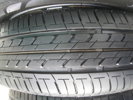 ขายล้อแม็ก Vigo TRD ป้ายแดง 16"x6.5" et40 5รู114.3 + ยาง Bridgestone Duravis r611 215/65r16 สัปดาห์ 21 ปี13 สีหน้ายางเห็นชัด 2 เส้นอีก 2 เส้นเห็นบ้างเล็กน้อยครับ ตุ่มหน้ายางมีทุกเส้นครับ  สนใจติดต่อเล็กคลองสามครับ (081-3747940)   ช่วยกด (ถูกใจ)L