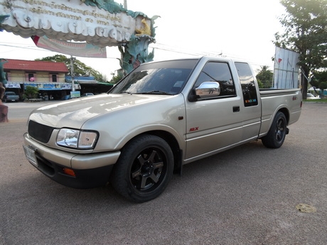 ขาย ISUZU SPACECAB DRAGON