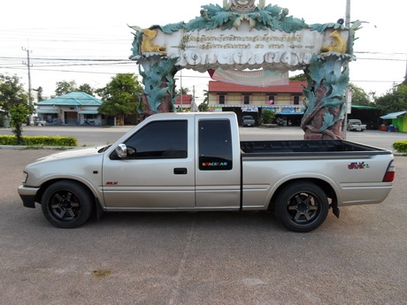 ขาย ISUZU SPACECAB DRAGON