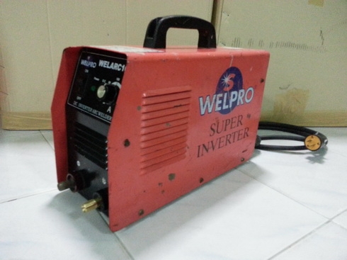 เครื่องเชื่อมอินเวอร์เตอร์ยี่ห้อ welpro ขนาด 160a สภาพพร้อมใช้งานครับ