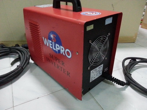 เครื่องเชื่อมอินเวอร์เตอร์ยี่ห้อ welpro ขนาด200A สภาพดีมากๆครับ