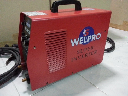 เครื่องเชื่อมอินเวอร์เตอร์ยี่ห้อ welpro ขนาด200A สภาพดีมากๆครับ
