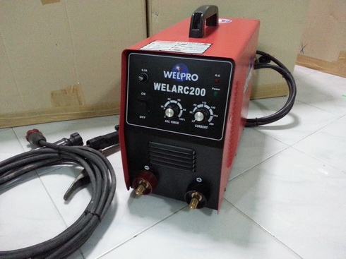 เครื่องเชื่อมอินเวอร์เตอร์ยี่ห้อ welpro ขนาด200A สภาพดีมากๆครับ