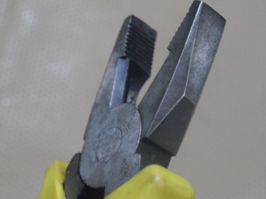 คีมจับ คีมตัด