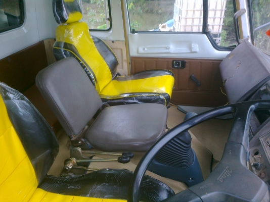 รถ 6 ล้อ HINO KL เครื่อง EC100 ภาพดี เครื่องดี เพลาท้าย มิสซู 8 ตัน เปลี่ยนคานหน้ากว้าง 227 ภายในทำใหม่ รถพร้อมใช้งาน ราคา 760,000 ต่อรองได้ รถ 6 ล้อ HINO KL เครื่อง EC100 ภาพดี เครื่องดี เพลาท้าย มิสซู 8 ตัน เปลี่ยนคานหน้ากว้าง 227 ภายในทำใหม่ รถพร้อมใช้งาน ราคา 760,000 ต่อรองได้