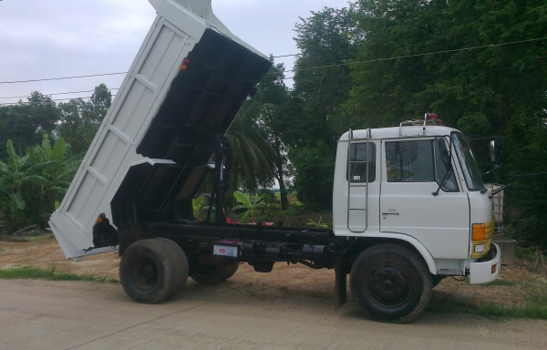 รถ 6 ล้อ  HINO KL เครื่อง EC100  ภาพดี เครื่องดี  เพลาท้าย มิสซู 8 ตัน เปลี่ยนคานหน้ากว้าง 227 ภายในทำใหม่  รถพร้อมใช้งาน  ราคา 760,000 ต่อรองได้