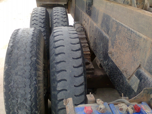 HINO 3 M 240 แรงม้า 2 เพลาดัมพ์ กระบะสหมิตร