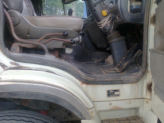 HINO 3 M 240 แรงม้า 2 เพลาดัมพ์ กระบะสหมิตร