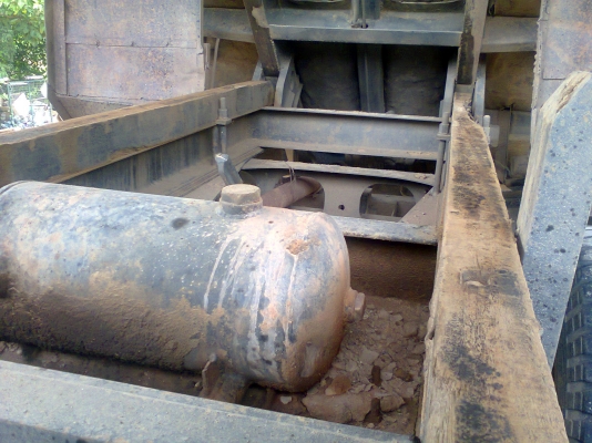 HINO 3 M 240 แรงม้า 2 เพลาดัมพ์ กระบะสหมิตร