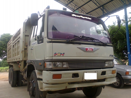 HINO 3 M 240 แรงม้า 2 เพลาดัมพ์ กระบะสหมิตร