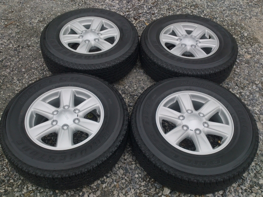 ขายแม็กALL NEW ISUZU D-MAX  6รูขอบ16 พร้อมยางบริสโตร์ 245/70R16 ปี13 ดอกยางสวยๆเท่ากัน 4 เส้น