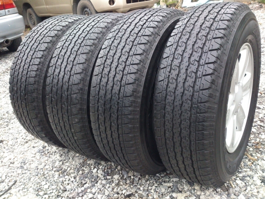 ขายแม็กALL NEW ISUZU D-MAX  6รูขอบ16 พร้อมยางบริสโตร์ 245/70R16 ปี13 ดอกยางสวยๆเท่ากัน 4 เส้น