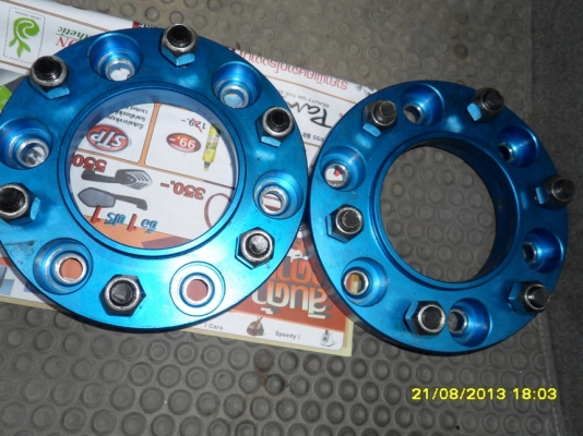 ขออนุญาติขายครับ  อแดปเตอร์ 6รู ออก 6รู สภาพใหม่มาก