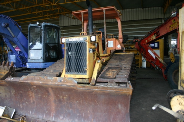 รถแทรกเตอร์มือสอง รถดันดิน Bulldozer