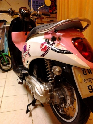 ขาย Scoopy-i รถ10เดือน หัวฉีดประหยัดน้ำมัน สวยๆครับ