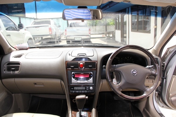 ขาย Nissan Cefiro A33 ปี2003 ขาย285000บาท