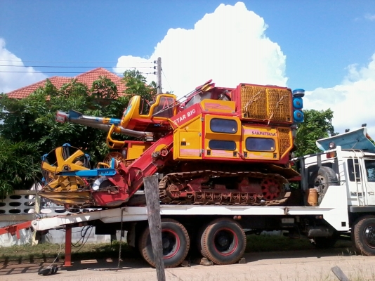 ยังมีรถพร้อมเกี่ยวขายอีกคันครับ ท่านที่อยากสอบถามรายละเอียด กรุณาโทรหลังเวลาราชการครับ ผมอัพโลดคำตอบแต่ไม่ขึ้นครับ