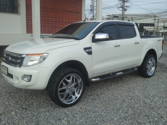 ขายล้อ 22"พร้อมยาง ล้อครับ พร้อมใช้ 2012