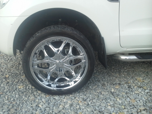 ขายล้อ 22"พร้อมยาง ล้อครับ พร้อมใช้ 2012