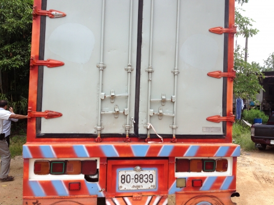 ขาย FF3H ตู้แห้ง เครื่อง H07D 195แรง ตู้แห้ง 7.2เมตร รถสวยมากๆ เจ้าของมือเดียวใช้มาดี ไม่มีผุ ไม่มีเฉี่ยวชน ตามรูป