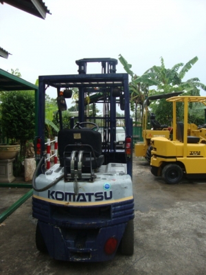 ขายรถโฟล์คลิฟท์ KOMATSU FG15-15 (รถนอกนำเข้า สภาพดี) เครื่องยนต์เบนซิน+แก๊ส เสาสูง 4 เมตร เกียร์ธรรมดา งาสไลด์ 1,070 มม. ยางตัน 4 ล้อ ขายรถโฟล์คลิฟท์ KOMATSU FG15-15 (รถนอกนำเข้า สภาพดี) เครื่องยนต์เบนซิน+แก๊ส เสาสูง 4 เมตร เกียร์ธรรมดา งาสไลด์ 1,070 มม. ยางตัน 4 ล้อ