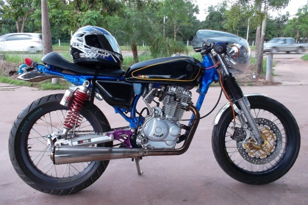 ขาย คาเฟ่เครื่องLifan200 อินวอย หล่อๆ ของแต่งเต็มเครื่องฟิตแรงๆ สตาร์ทมือ