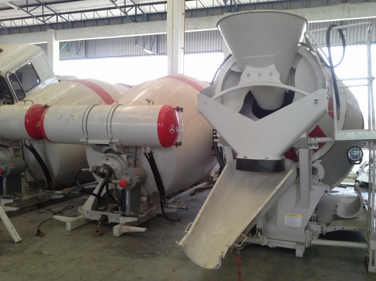 รถโม่ SANY   325 แรงม้า  ขนาดโม่ 7 คิว