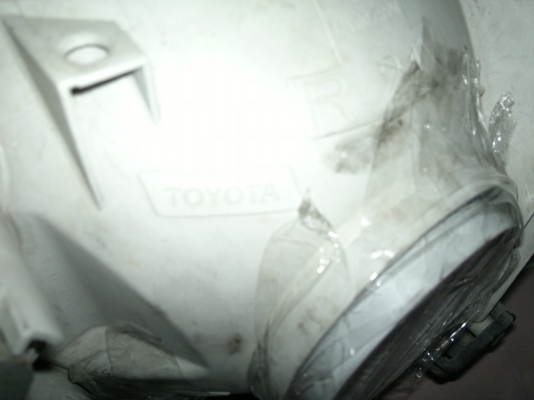 ขายไฟหน้าคอมมูเตอร์รุ่นปี 2010 ของแท้ติดรถเดิมๆ