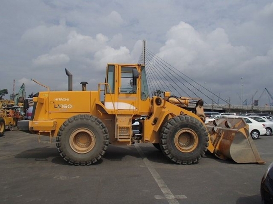 รถตัก HITACHI LX160-7 (เทียบเท่า TCM L32-2) เก่าญี่ปุ่น ราคาพิเศษ !!!!