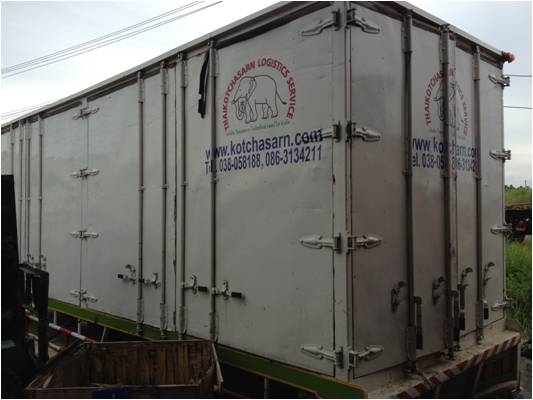 ขายตู้10บานขนาด 7.2 m.x2.4m.x2.5m.