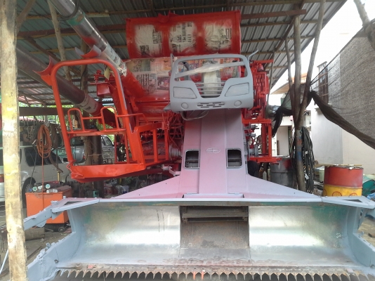 ใกล้เสร็จแล้วครับ สนใจรีบรับจองครับ  KM 48  12 HT  ISUZU+turbo (235 แรง) ปั้ม Dykin 23 อุ้ม 2.5 ตั้น เลดทั้งคัน โซ่ D2  48 ข้อ โรลเลอร์ D2   คัน ลื้อลงหมดแล้วครับ