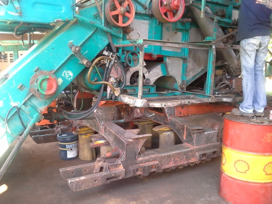 ใกล้เสร็จแล้วครับ สนใจรีบรับจองครับ  KM 48  12 HT  ISUZU+turbo (235 แรง) ปั้ม Dykin 23 อุ้ม 2.5 ตั้น เลดทั้งคัน โซ่ D2  48 ข้อ โรลเลอร์ D2   คัน ลื้อลงหมดแล้วครับ